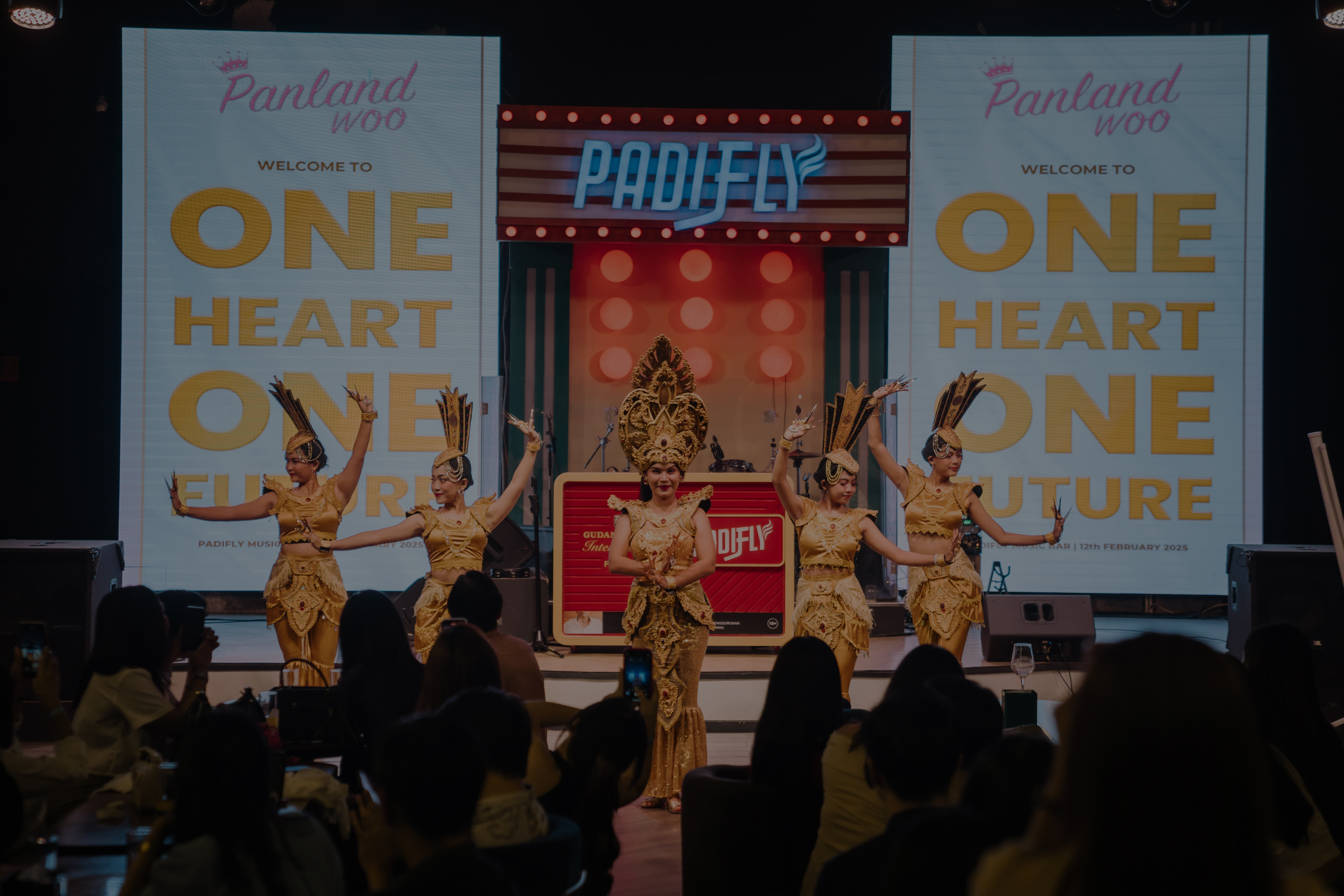 Gambar Acara Perusahaan